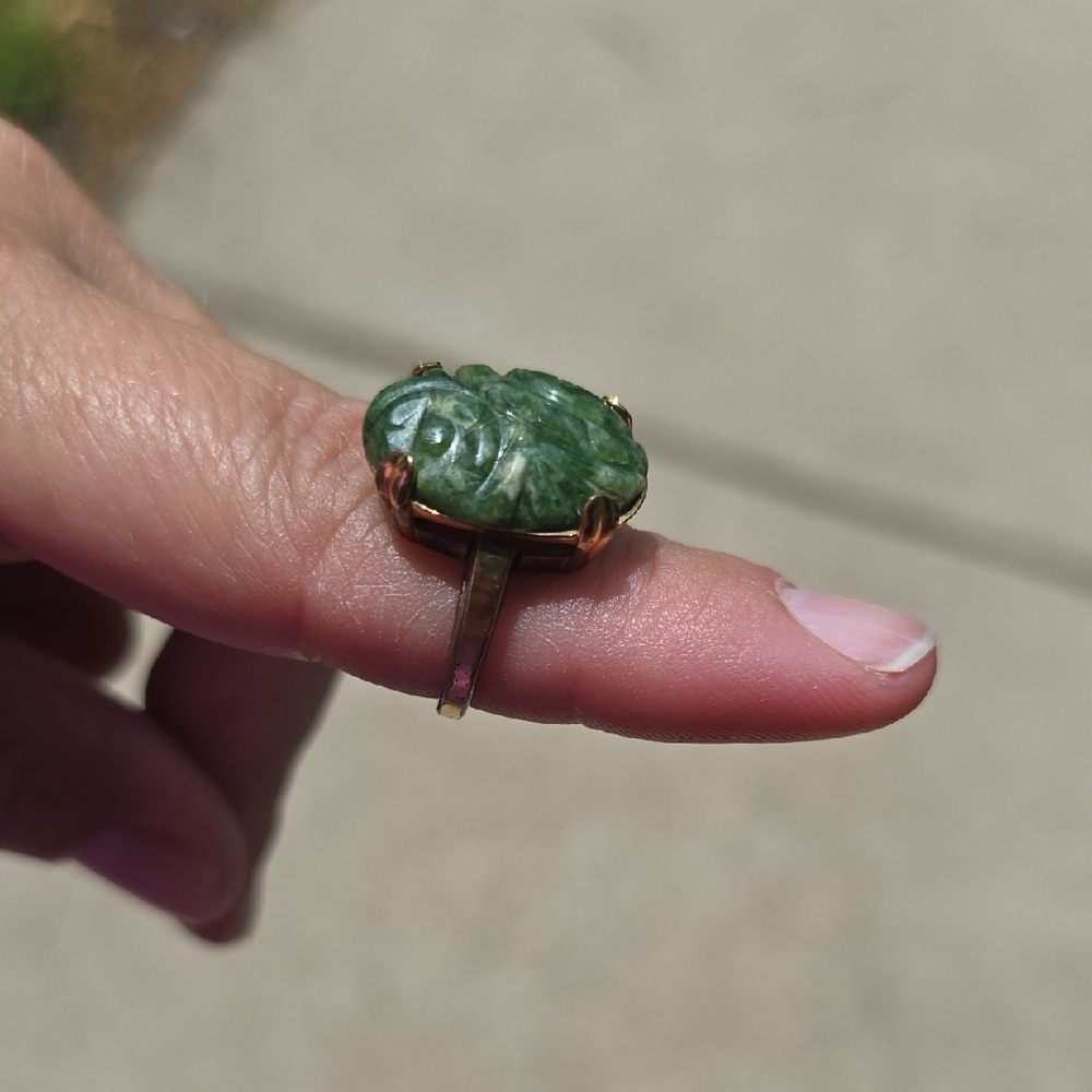 Antique & Vintage Carved Jade‎ ring, 10K Gold-filled